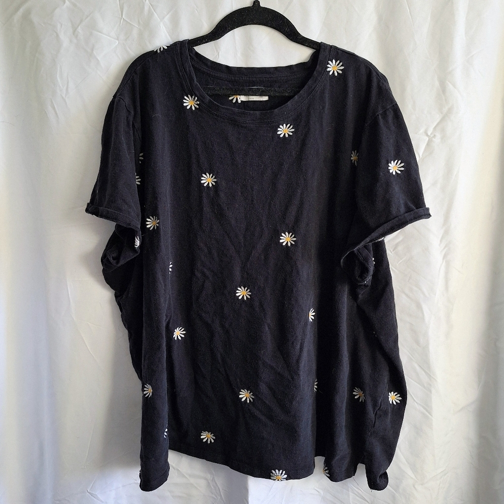 3x Maurices 24/7 Black Daisy Cross-stitch Tee - Casual Floral T-Shirt
